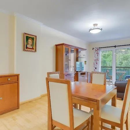 Studio Fuer 3 Personen Und 1 Kind In Ribeira Brava, Madeira Suedkueste Von Madeira *